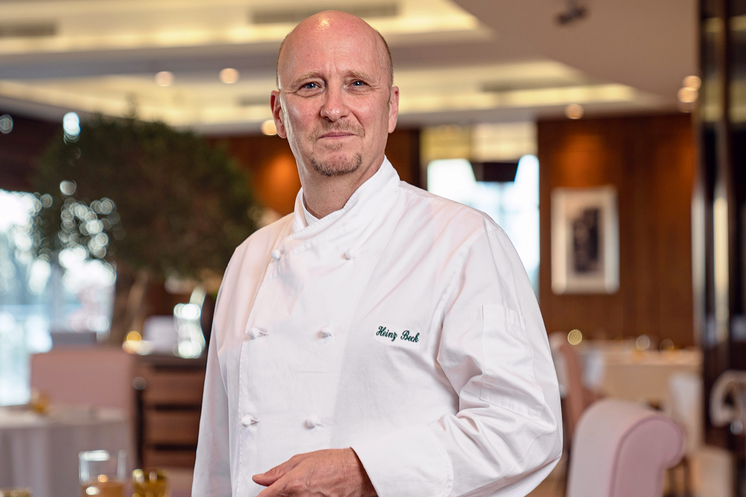 Waldorf Astoria Dubai Palm Jumeirah Rebrands Social Restaurant