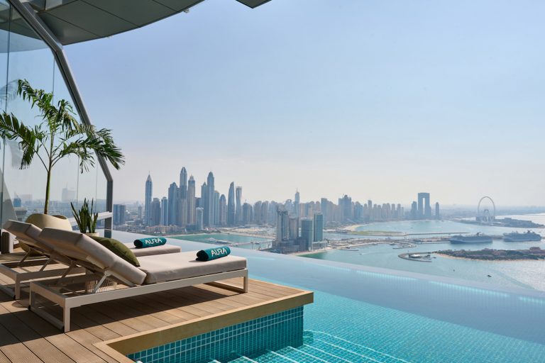 Dubai's AURA Skypool lounge crowdfunding to enter the metaverse ...